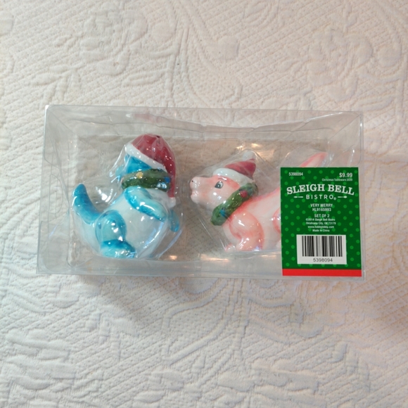 Sleigh Bell Bistro Very Merry Dinosaur Salt And Pepper Shakers New 2014 - Picture 3 of 6
